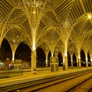 Lissabon, Bahnhof des Architekten Santiago  Calatravas im ehemaligen Expogelände (Ueli Burkhalter)